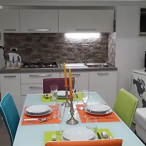 Rainbow House Italien